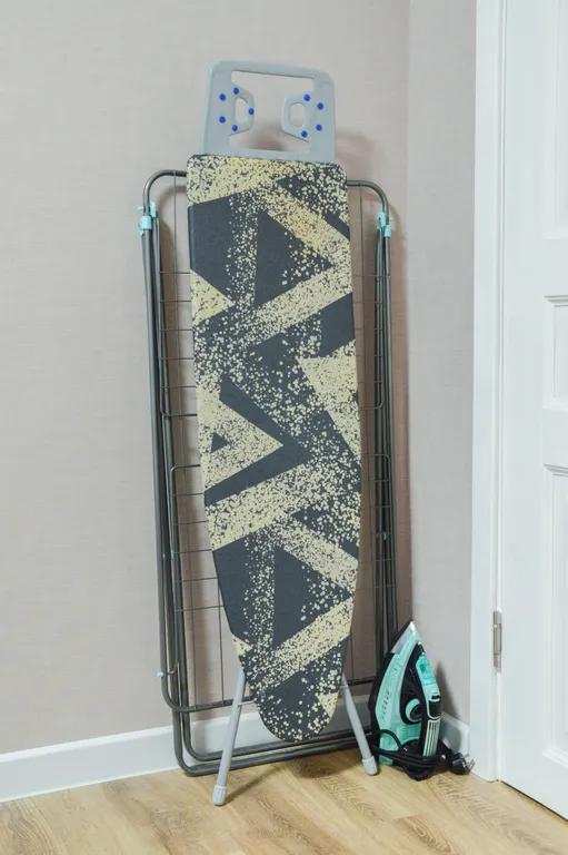 Трехкомнатная квартира у ЖД вокзала