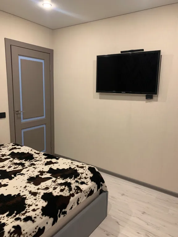 Квартира рядом с Ледовым дворцом Кристал, центр города