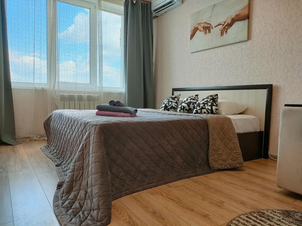 Новая квартира с ванной и кондиционером — аренда посуточно в Отрадное