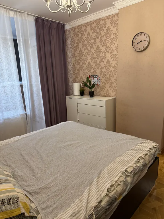 Рады видеть вас в нашей уютной , светлой квартире в Изумрудных Холмах