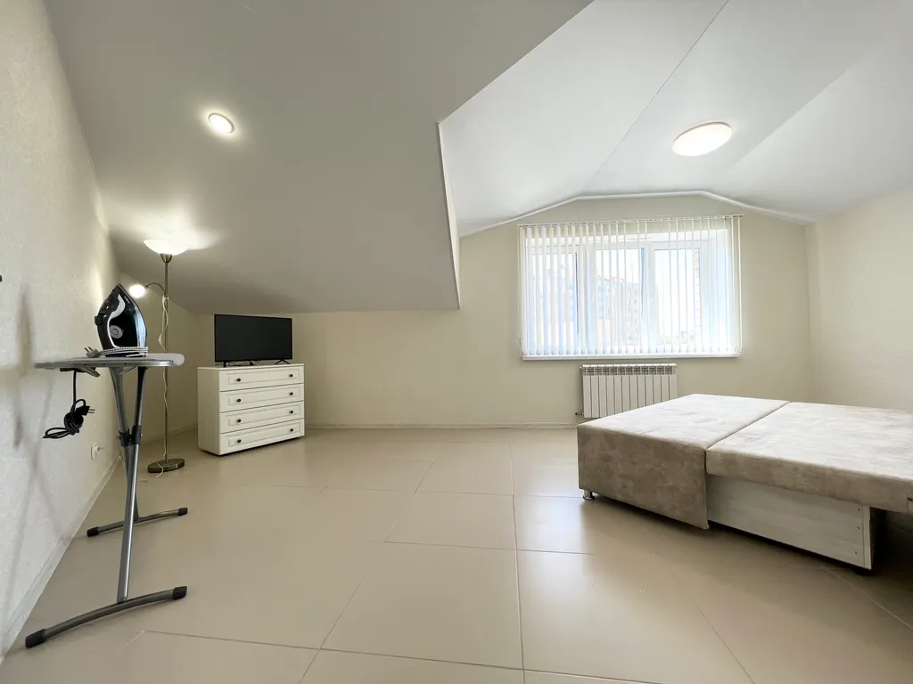 Комфортабельная 2-к квартира в новом доме в центре