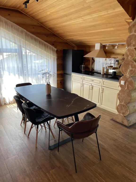 4-комнатный Дом