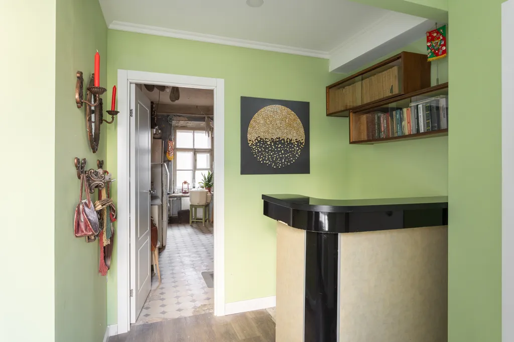 Квартира Экстравагантная квартира с кухней-музеем у метро Чернышевская — Санкт-Петербург