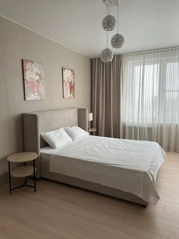 Большая квартира в ЖК Параллели — аренда посуточно в Красноярск