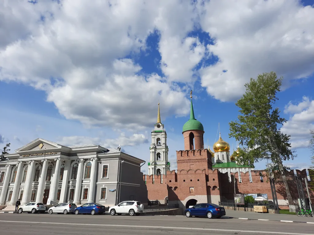 Студия возле набережной реки Упа