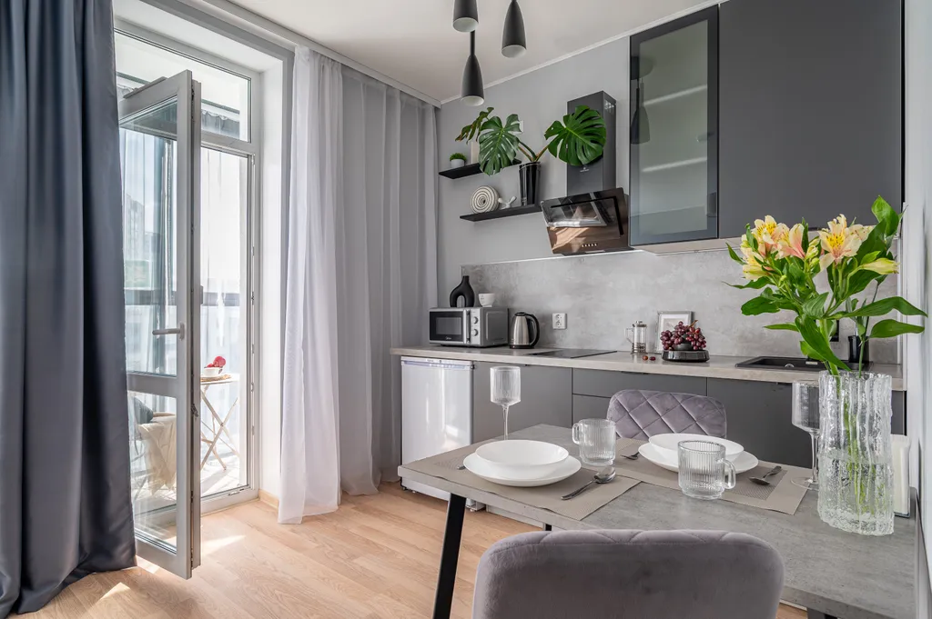 Не в отеле, а в квартире на Репина 77