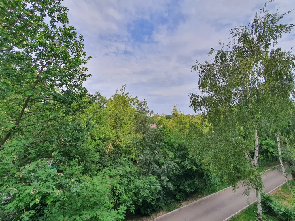 Апартамент в тихом дворе