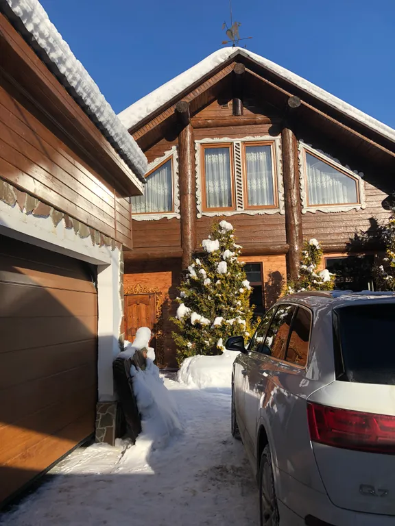 Коттедж Сказочное Шале рядом с горнолыжным склоном и пляжем Сорочаны — аренда посуточно в Яхрома