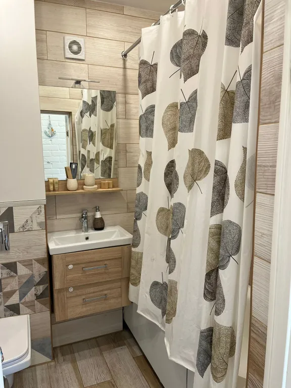 Шикарная квартира с современным ремонтом в цвете Тиффани