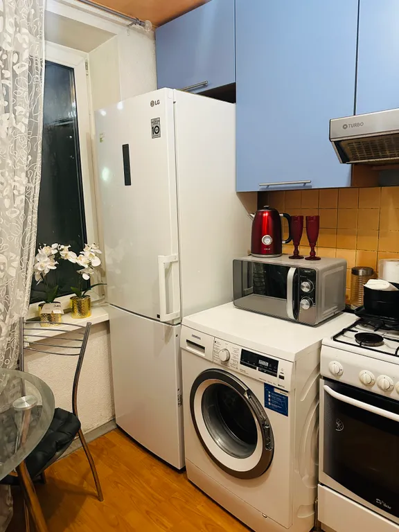 Квартира Уютная двухкомнатная квартира возле метро — Москва