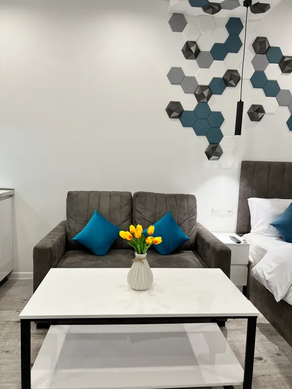 Creative Studio-Work and Relax by Republic Square