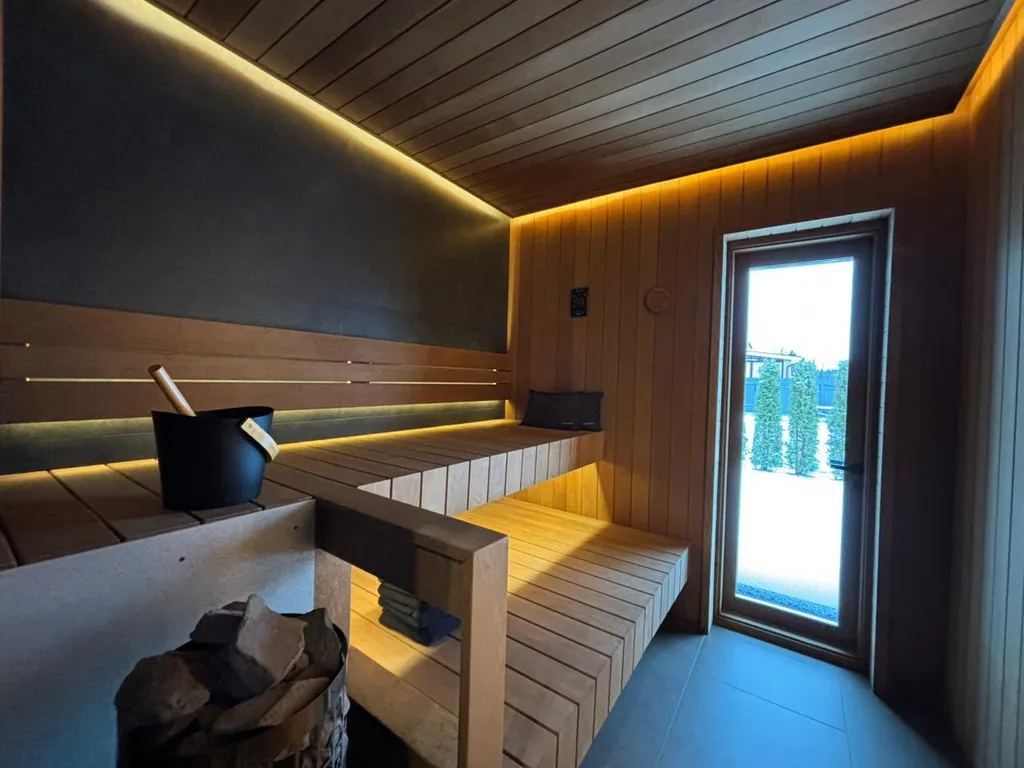 Стильный дом с чаном и сауной