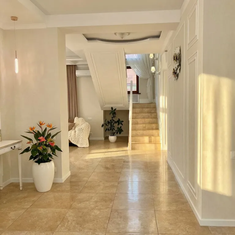 Прекрасный просторный дом для отдыха в лучшем районе