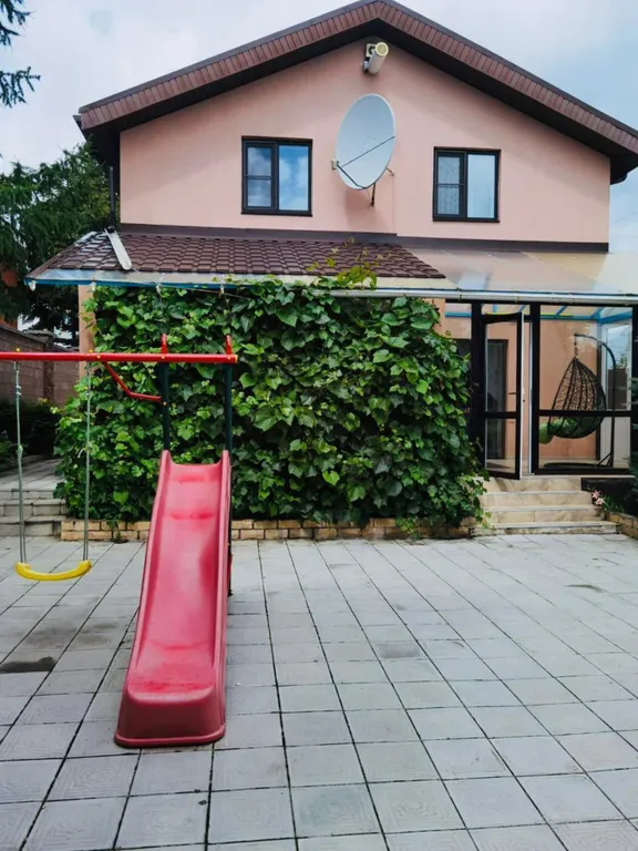 Коттедж Комфортный дом с баней и бассейном — аренда посуточно в Зелёная Поляна