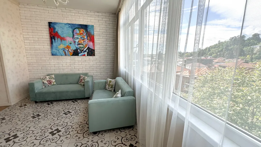 Светлая и просторная квартира в центре города Сухум