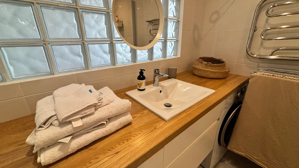 Апартаменты в Радиальном доме с видом на реку