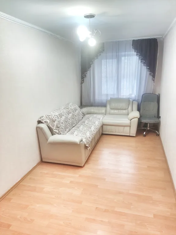 Квартира на кольце мира и обручева