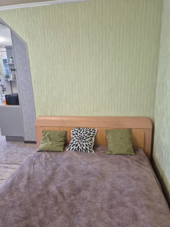 Светлая, уютная квартира возле Детской Окружной Больницы — аренда посуточно в Нижневартовск