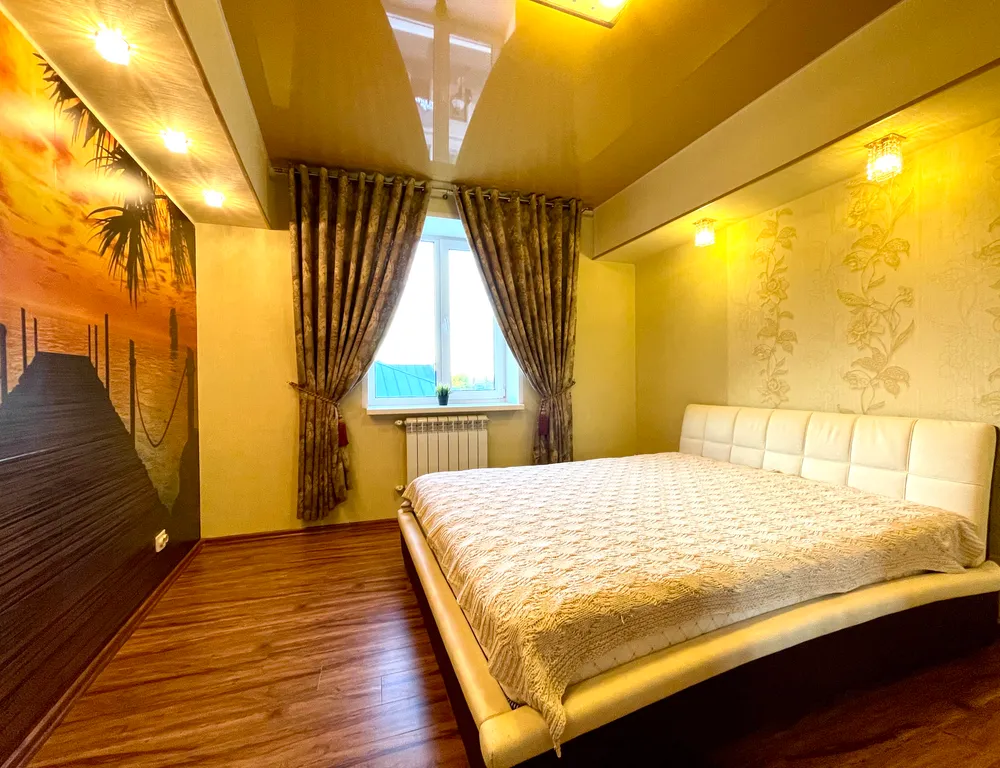 Видовые трёхкомнатные апартаменты на Набережной