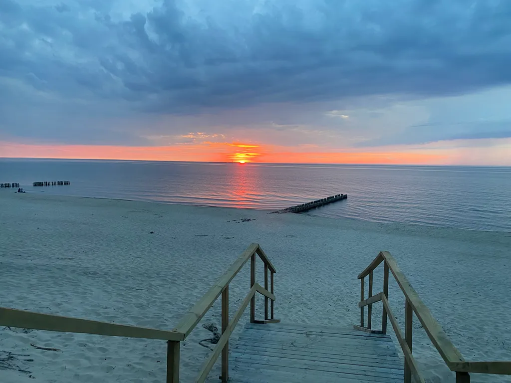 Особняк у моря с баней и бильярдом