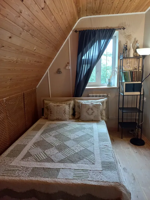 Частный дом в деревне в 15 километрах от центра города