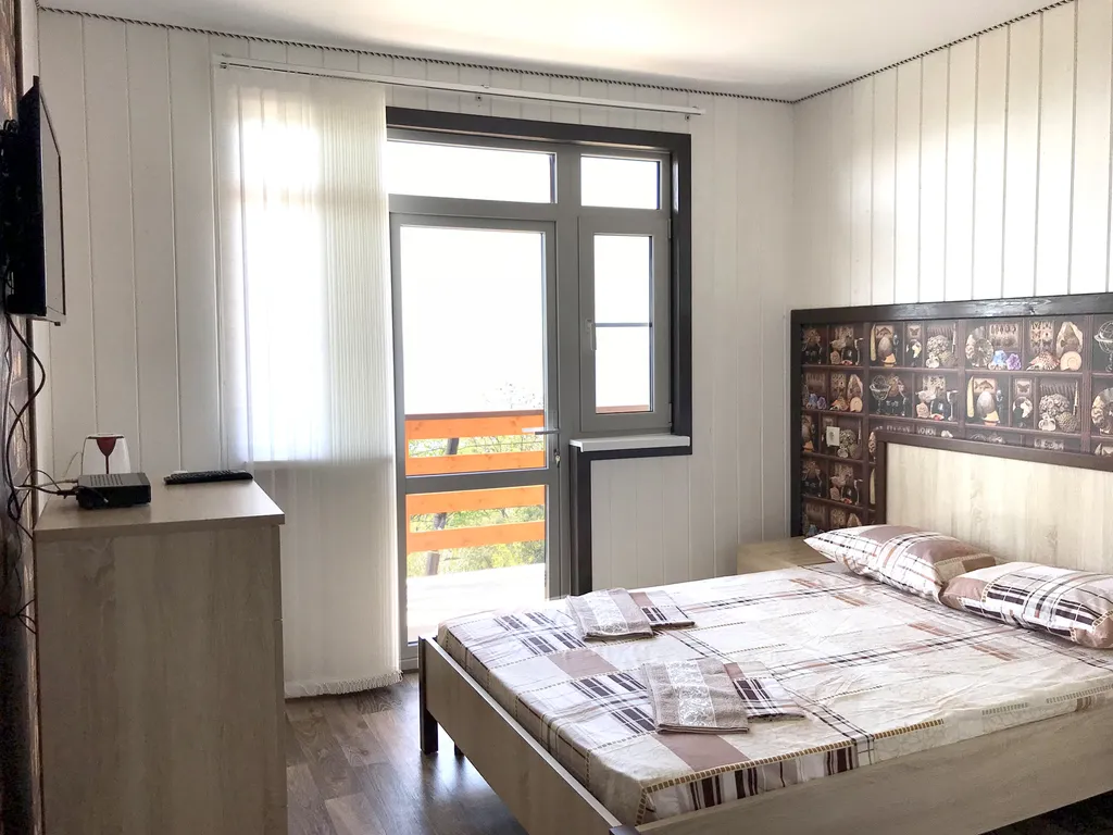 Двухместный номер-комфорт с балконом и видом на море