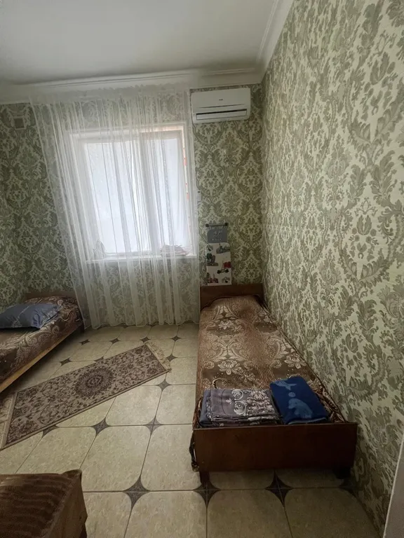 Двухкомнатная квартира на берегу моря