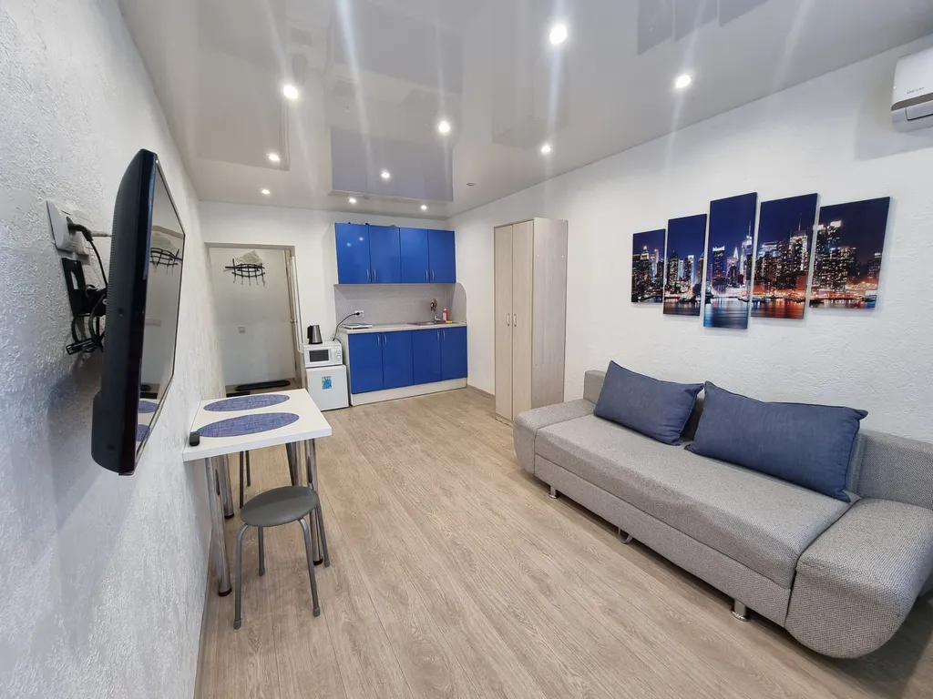 Квартира-студия в центре города, возле ЖД вокзала