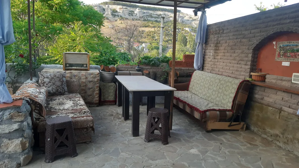 Уютная комната в доме расположенном в старой части города