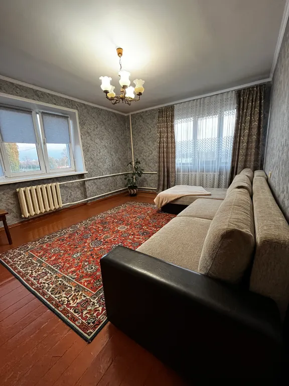 2х комнатная квартира с видом на реку. Центр. Набережная.