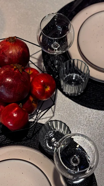 Большая светлая студия с дизайнерским ремонтом рядом с аэропортом