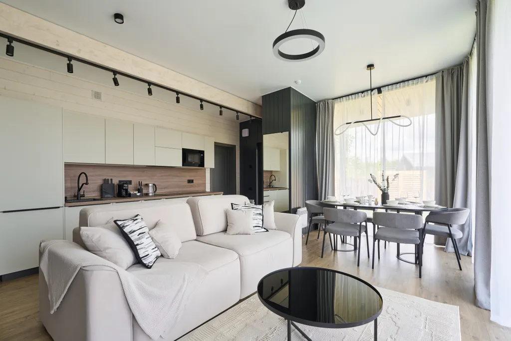 Коттедж Просторный дом с сауной и камином в окружении леса и реки — аренда посуточно в Ступино