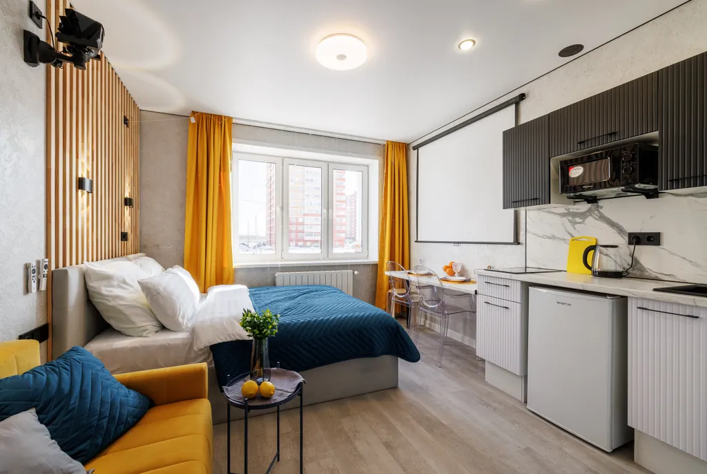 Уютная кино-студия с проектором