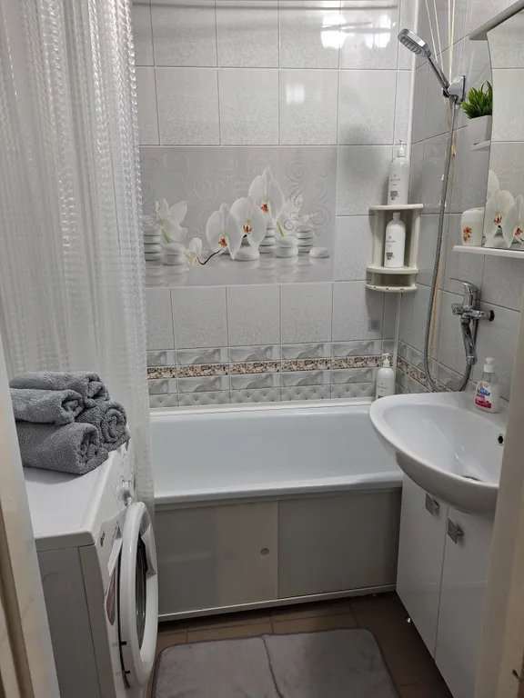 Улучшенная двухкомнатная квартира