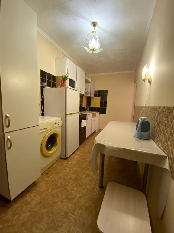 Уютная 1-комнатная квартира с удобным расположением в районе площади Южной