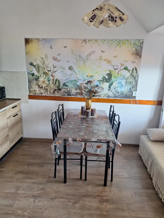 Уютная студия в центре города с видом на море