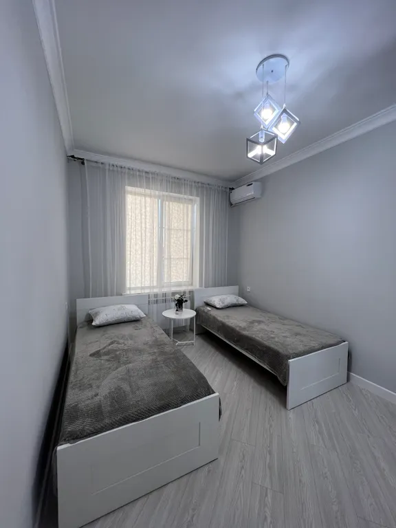 У берега моря новая уютная дача