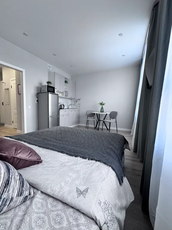 Квартира Стильная студия на высоком этаже ЖК Преображенский — Тюмень