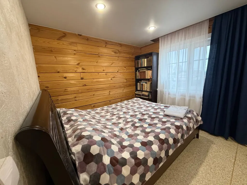 Дом, 14 спальных мест, парковка на 5 машин, баня, до аква парка 15 мин