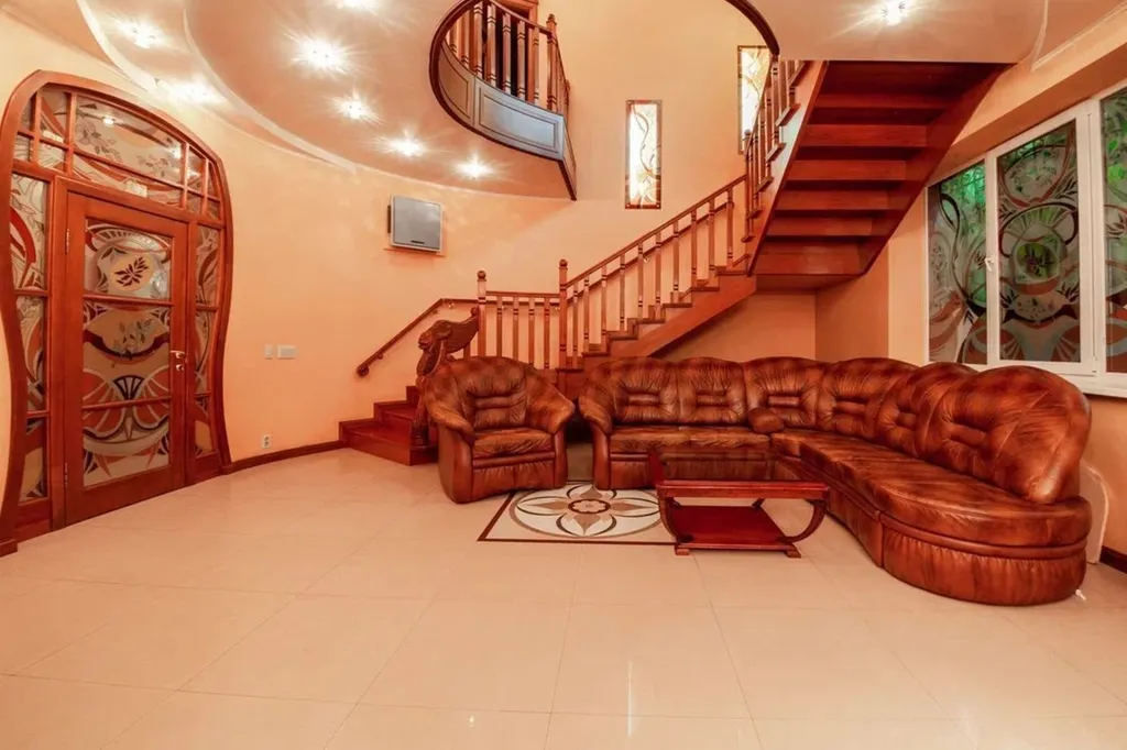 Дом с бассейном и сауной