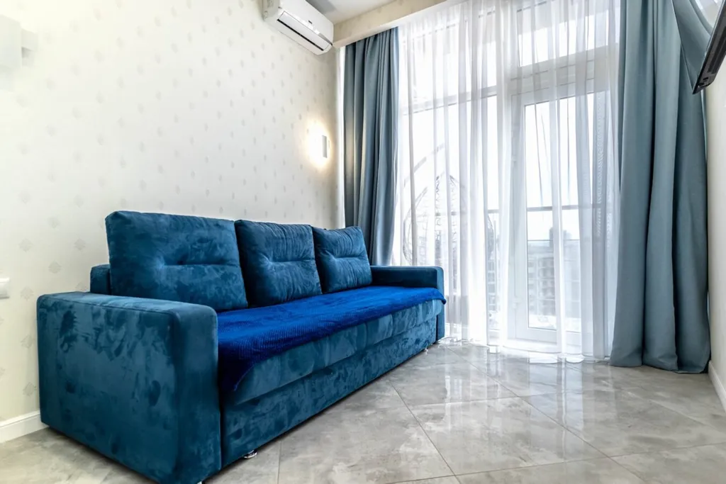 Трёхкомнатный люкс, вид на море, набережная и пляж в 5 минутах, центр