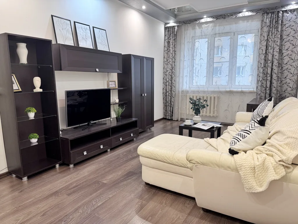 Комфортные 2-к апартаменты в центре города в районе Филармонии