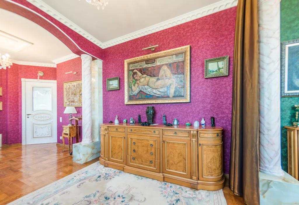 Пентхаус с бассейном и видом на море