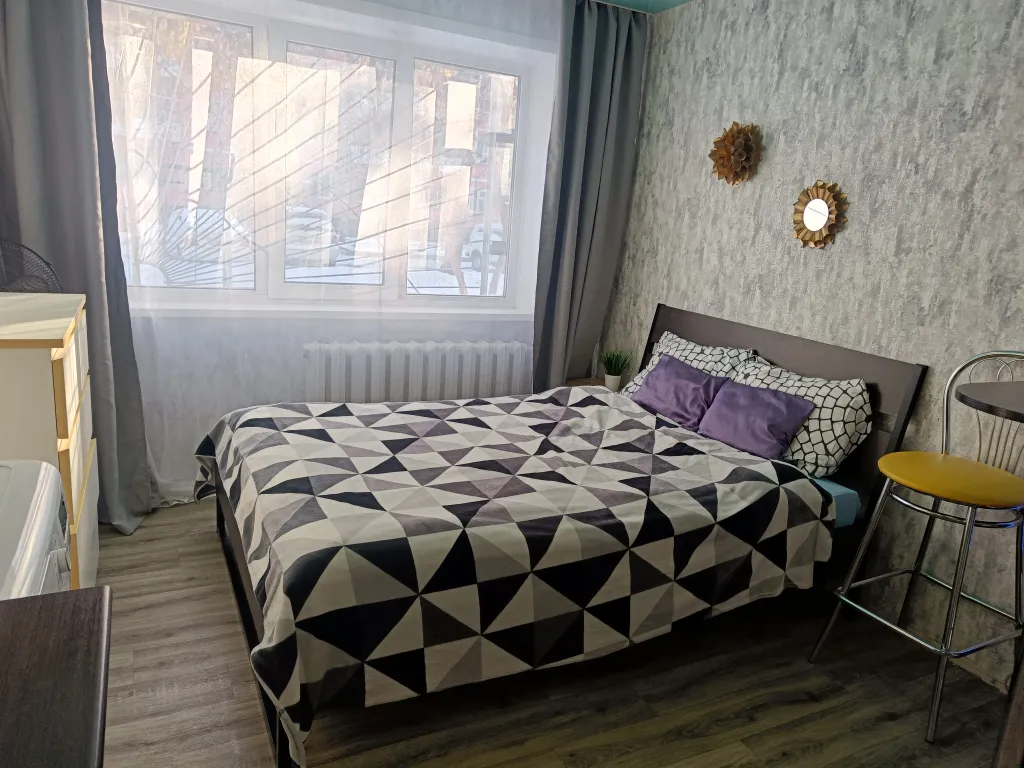 Студия для 2 человек у метро золотая нива