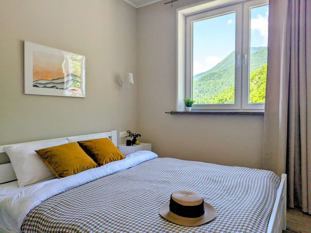 Роскошный евротрёхкомнатный апартамент с панорамным видом