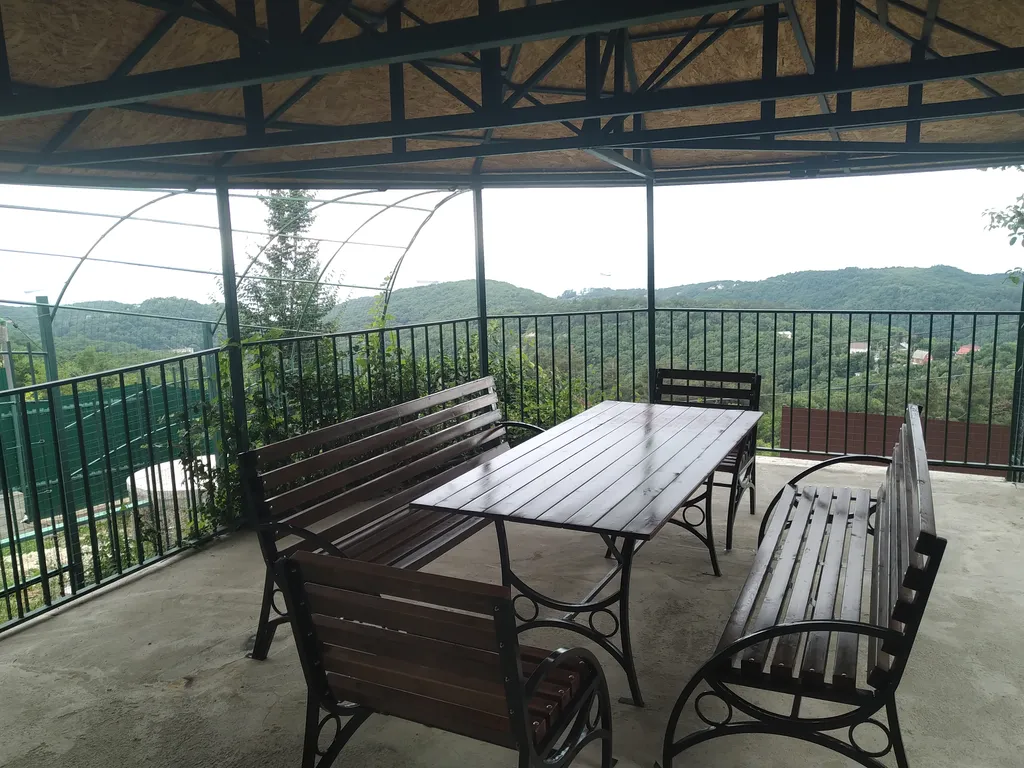 Вилла в горах с великолепным видом на долину и море