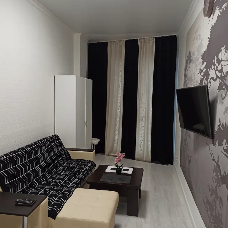 Двухуровневый апартамент в здании ТЦ