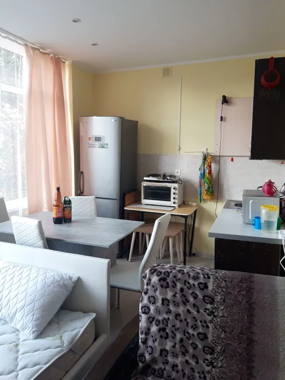 Квартира Квартира Уютная студия с видом на горы в охраняемом дворе — Сочи