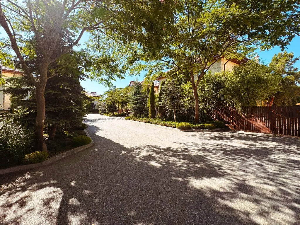 Апартаменты первая линия, Любимовка