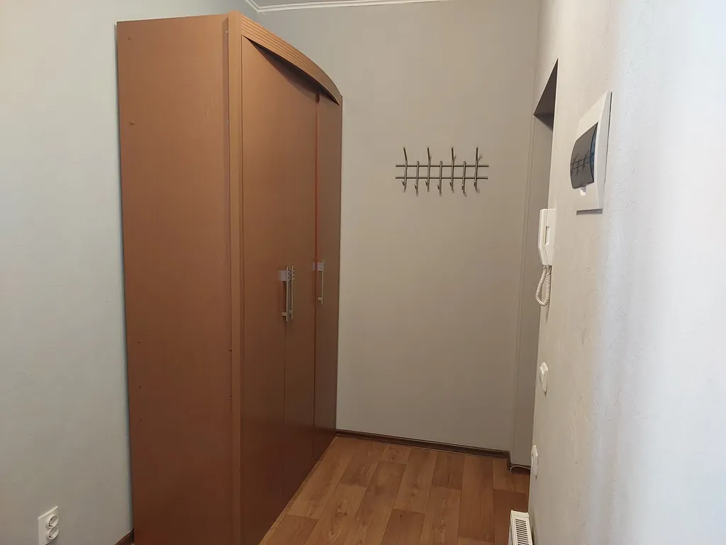 Квартира 1-комнатная квартира с хорошей транспортной доступностью — Калининград